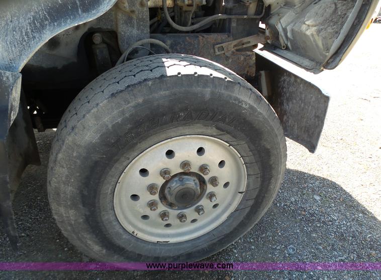 image for item K1388 2003 Mack CV713 Granite dump truck