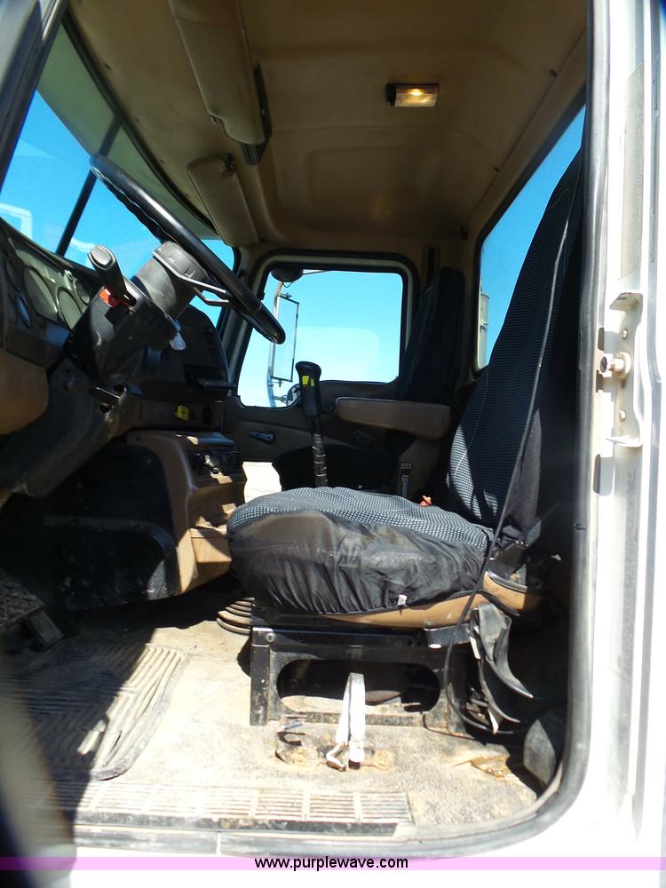 image for item K1388 2003 Mack CV713 Granite dump truck