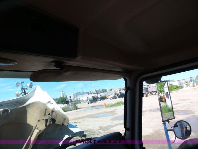 image for item K1388 2003 Mack CV713 Granite dump truck