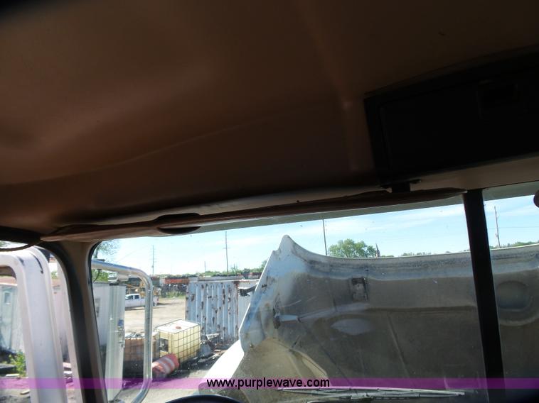 image for item K1388 2003 Mack CV713 Granite dump truck