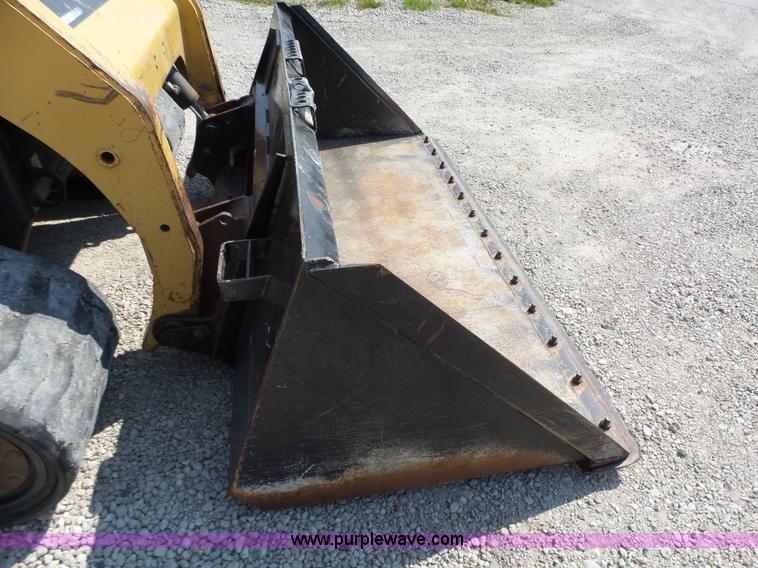 image for item K2248 2005 Caterpillar 267B Turbo skid steer