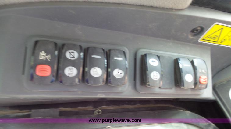 image for item K4186 2009 Caterpillar 279C skid steer