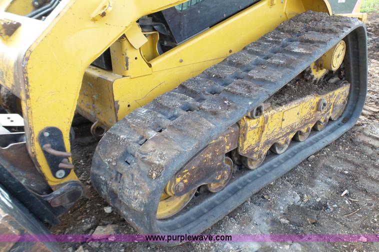 image for item K4186 2009 Caterpillar 279C skid steer