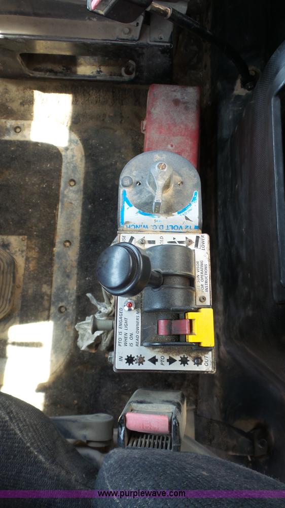 image for item K4507 1993 Mack CH613 semi truck