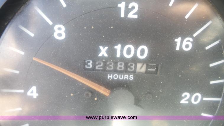 image for item K4507 1993 Mack CH613 semi truck