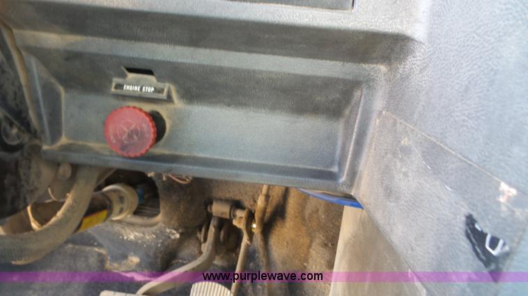 image for item K4507 1993 Mack CH613 semi truck