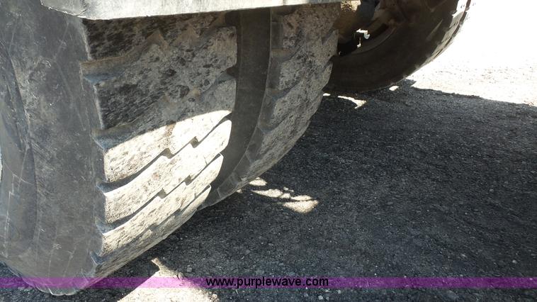 image for item K4507 1993 Mack CH613 semi truck