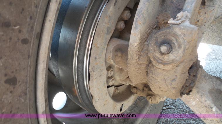 image for item K4507 1993 Mack CH613 semi truck