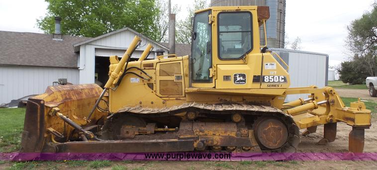 image for item K4515 1999 John Deere 850C WT Series I dozer