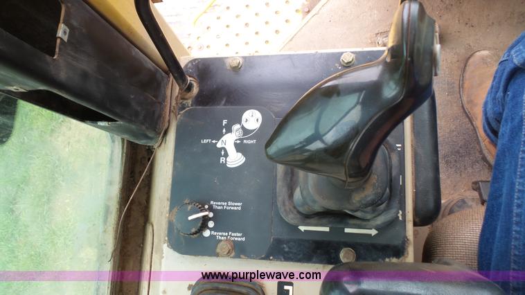 image for item K4515 1999 John Deere 850C WT Series I dozer