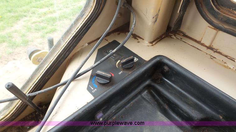 image for item K4515 1999 John Deere 850C WT Series I dozer