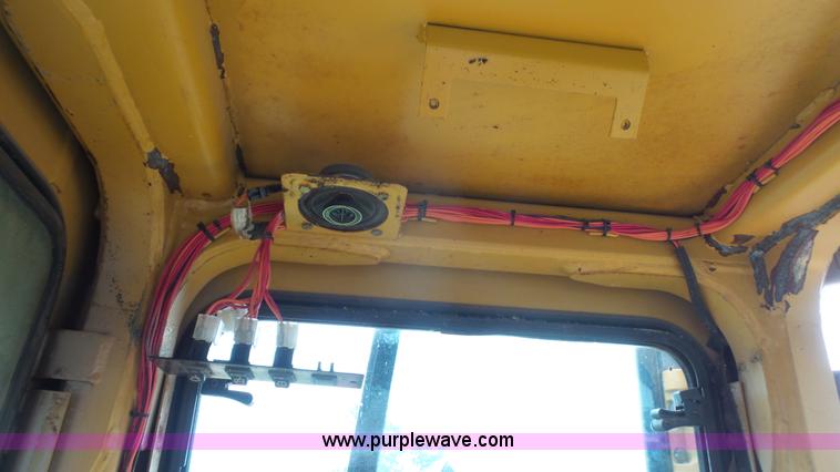 image for item K4515 1999 John Deere 850C WT Series I dozer