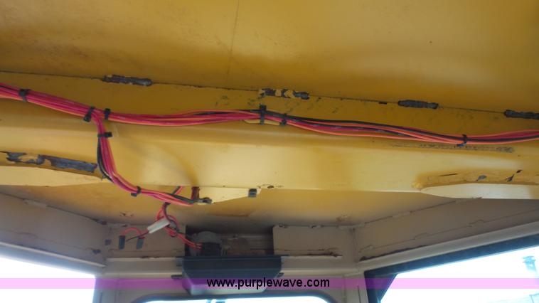 image for item K4515 1999 John Deere 850C WT Series I dozer