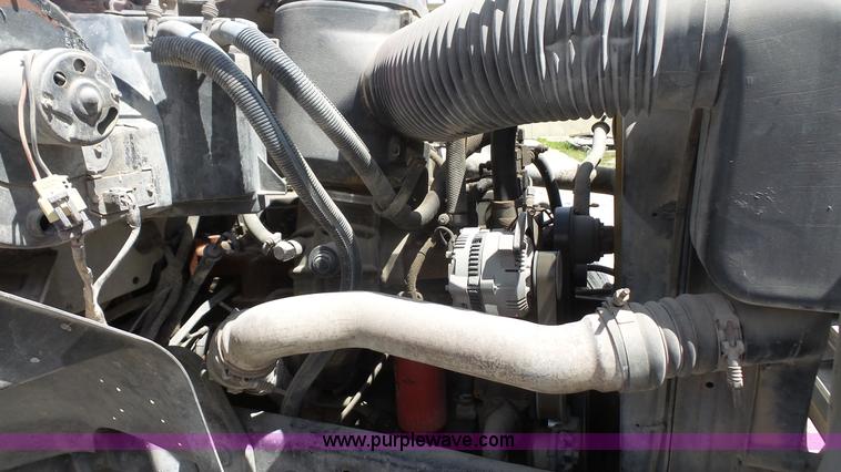 image for item K4522 1995 Ford F800 tank truck