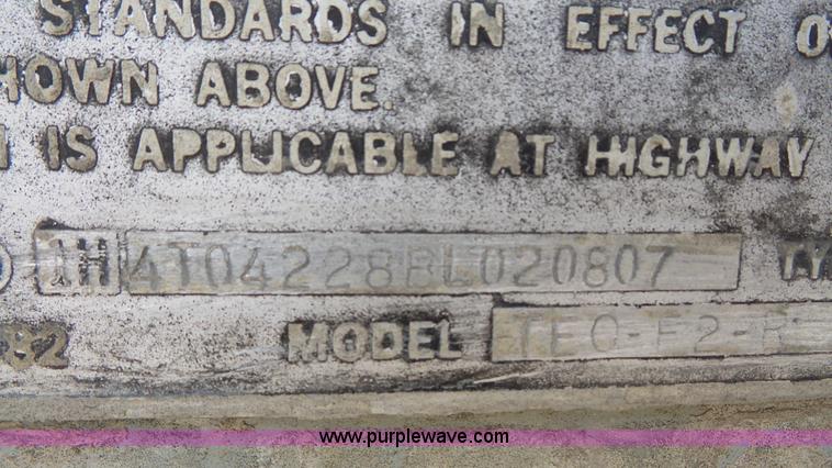 image for item K4523 1981 Fruehauf TE0-F2-R tank trailer