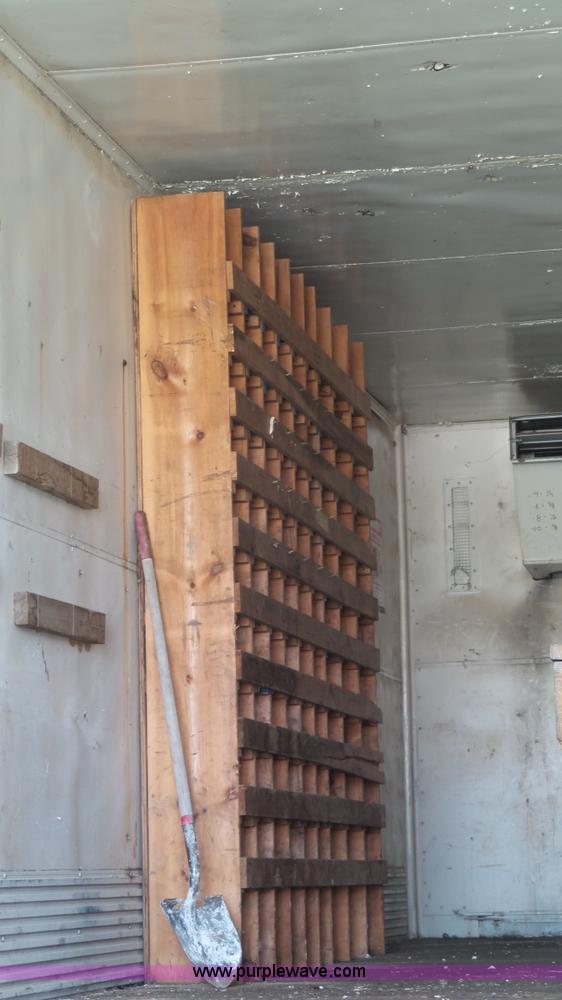 image for item K4524 1979 Fruehauf FB9-F2-42-6-ST dry van trailer