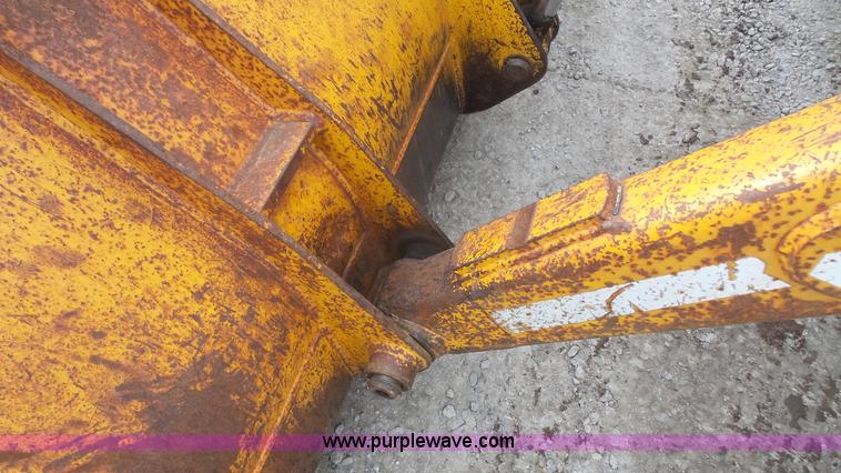 image for item K4589 1992 John Deere 310D backhoe