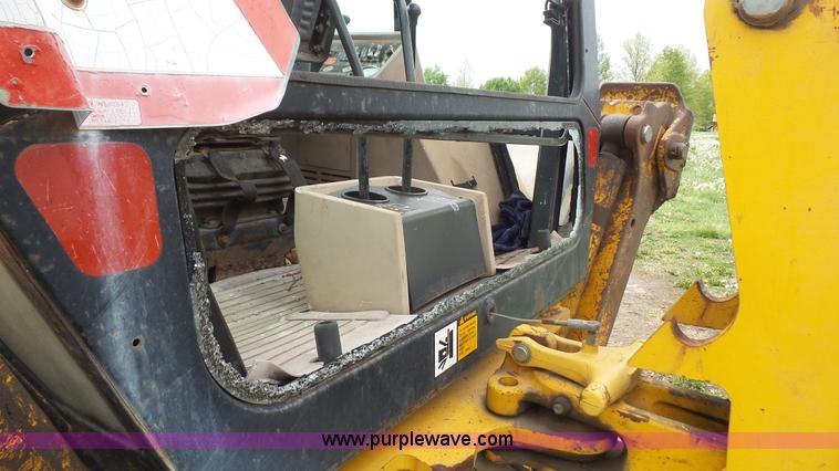 image for item K4589 1992 John Deere 310D backhoe