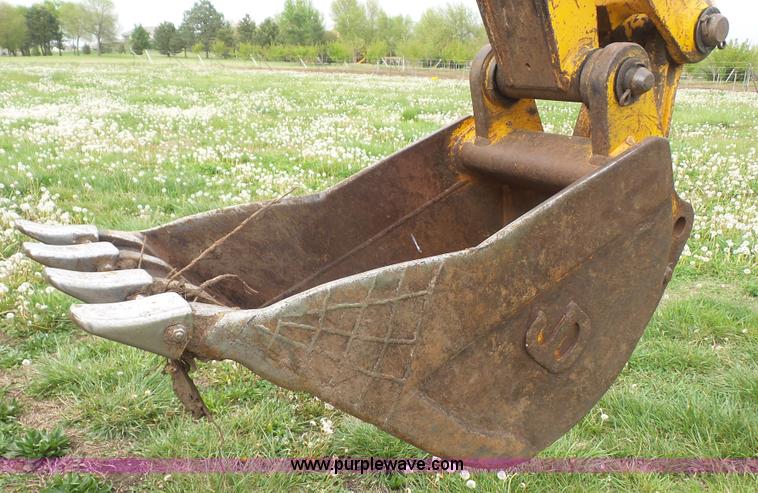 image for item K4589 1992 John Deere 310D backhoe