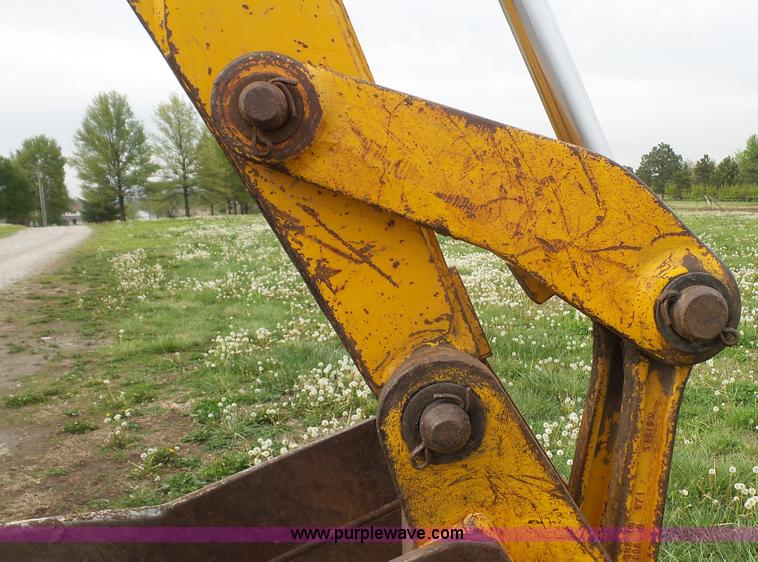 image for item K4589 1992 John Deere 310D backhoe