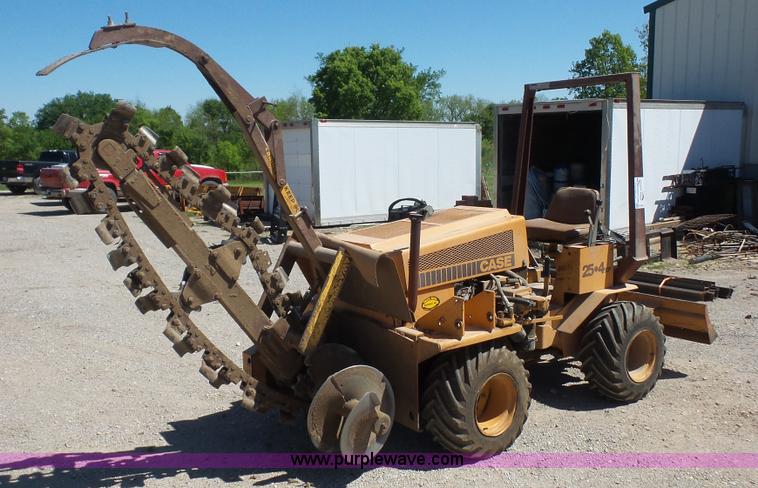 image for item K4597 Case 25+4XP trencher