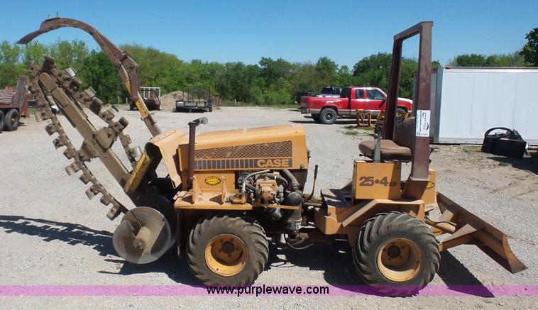 image for item K4597 Case 25+4XP trencher