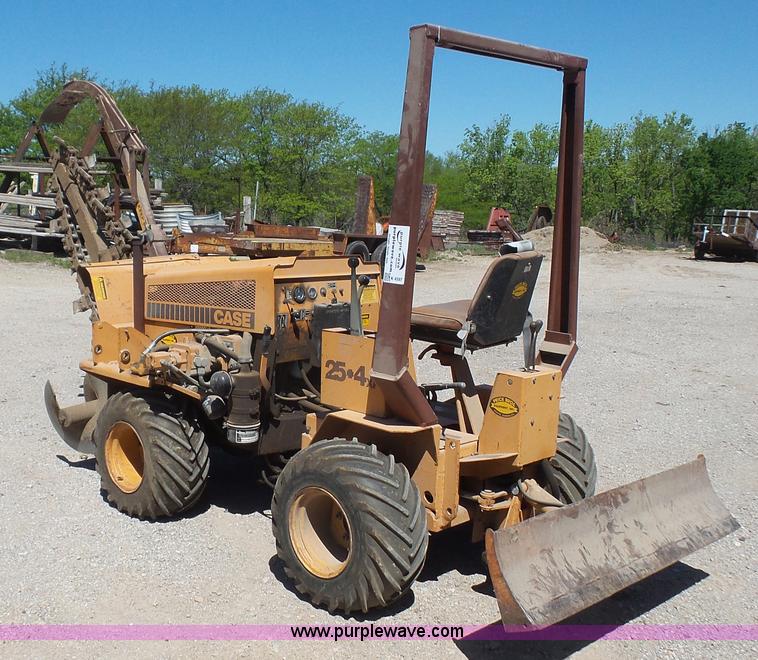 image for item K4597 Case 25+4XP trencher
