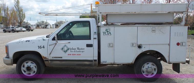 image for item K4605 1994 Chevrolet 2500HD utility truck