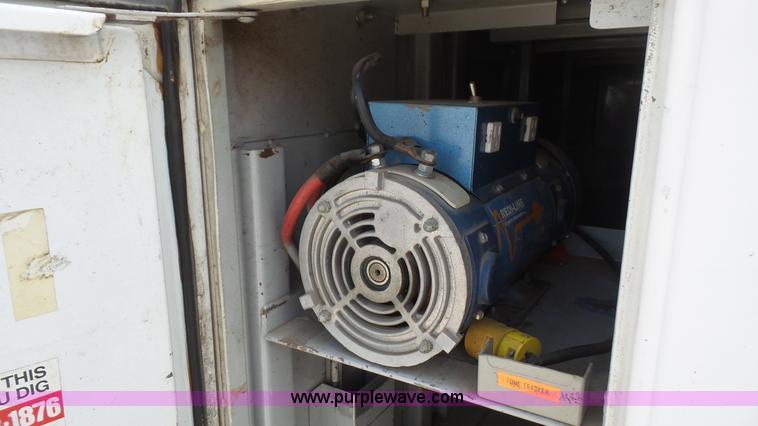 image for item K4605 1994 Chevrolet 2500HD utility truck