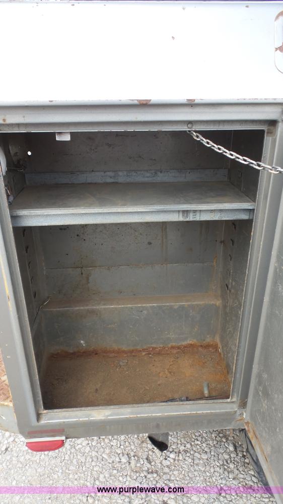 image for item K4606 1998 Chevrolet 2500 utility truck