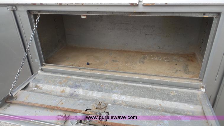 image for item K4606 1998 Chevrolet 2500 utility truck