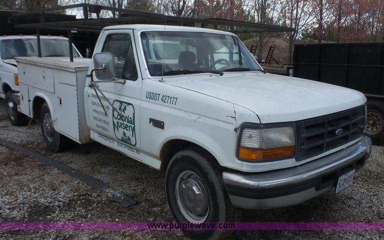 image for item K4610 1995 Ford F250 HD utility truck