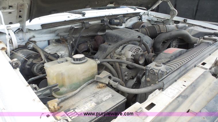 image for item K4610 1995 Ford F250 HD utility truck