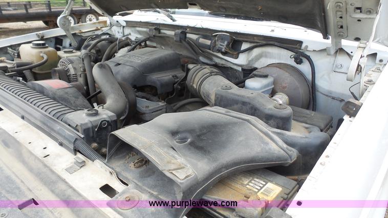 image for item K4610 1995 Ford F250 HD utility truck