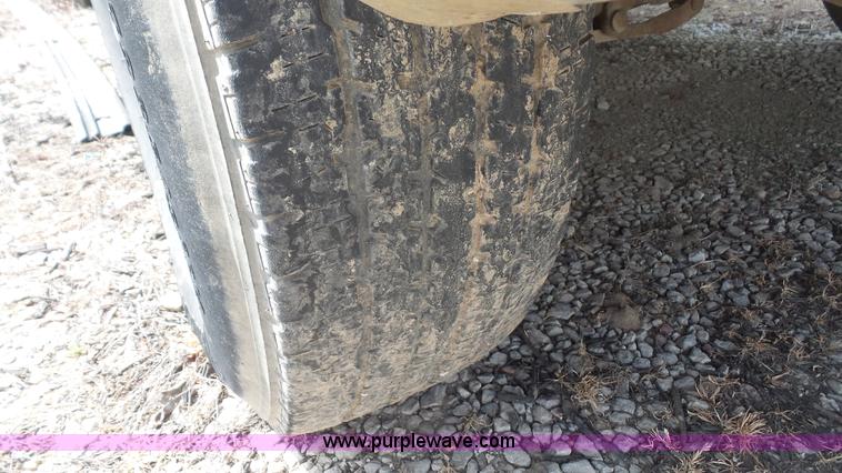 image for item K4610 1995 Ford F250 HD utility truck