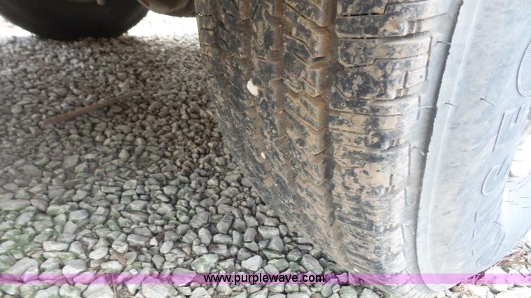 image for item K4610 1995 Ford F250 HD utility truck