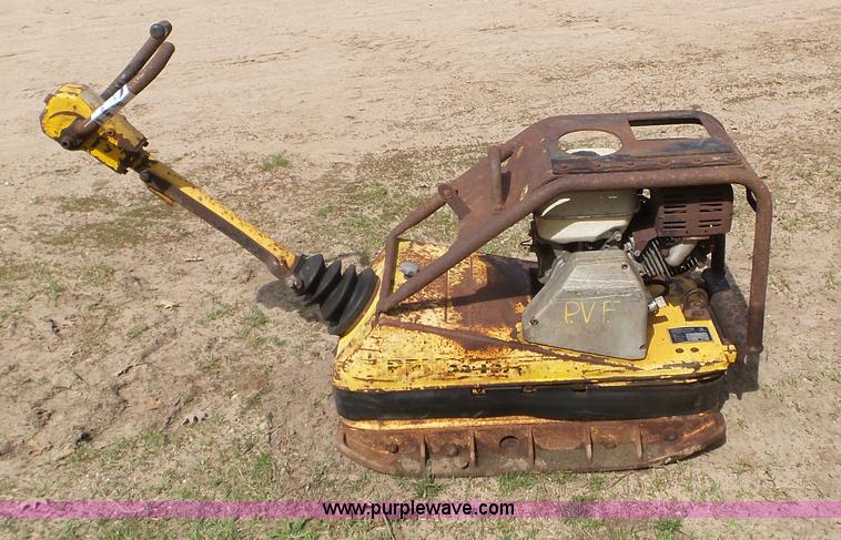 image for item K4674 Wacker BPU 3345A plate compactor