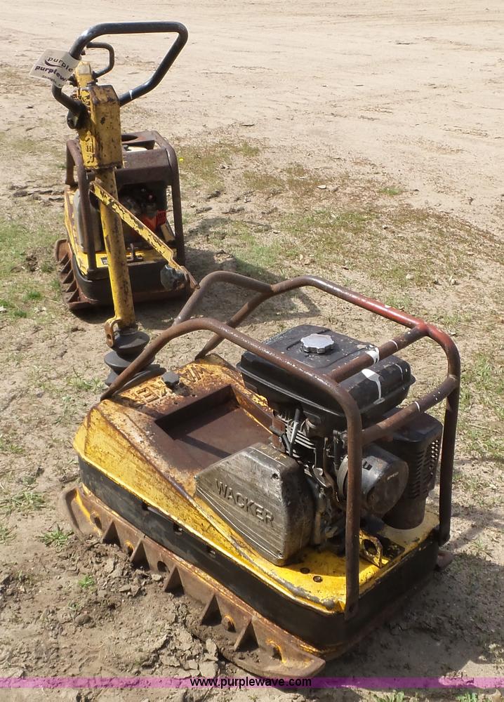 image for item K4675 Wacker plate compactor