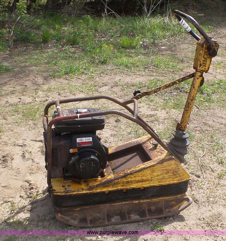 image for item K4675 Wacker plate compactor