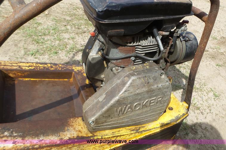 image for item K4675 Wacker plate compactor