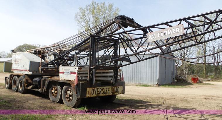 image for item K4677 1970 Link-Belt HC218 truck crane and trailer