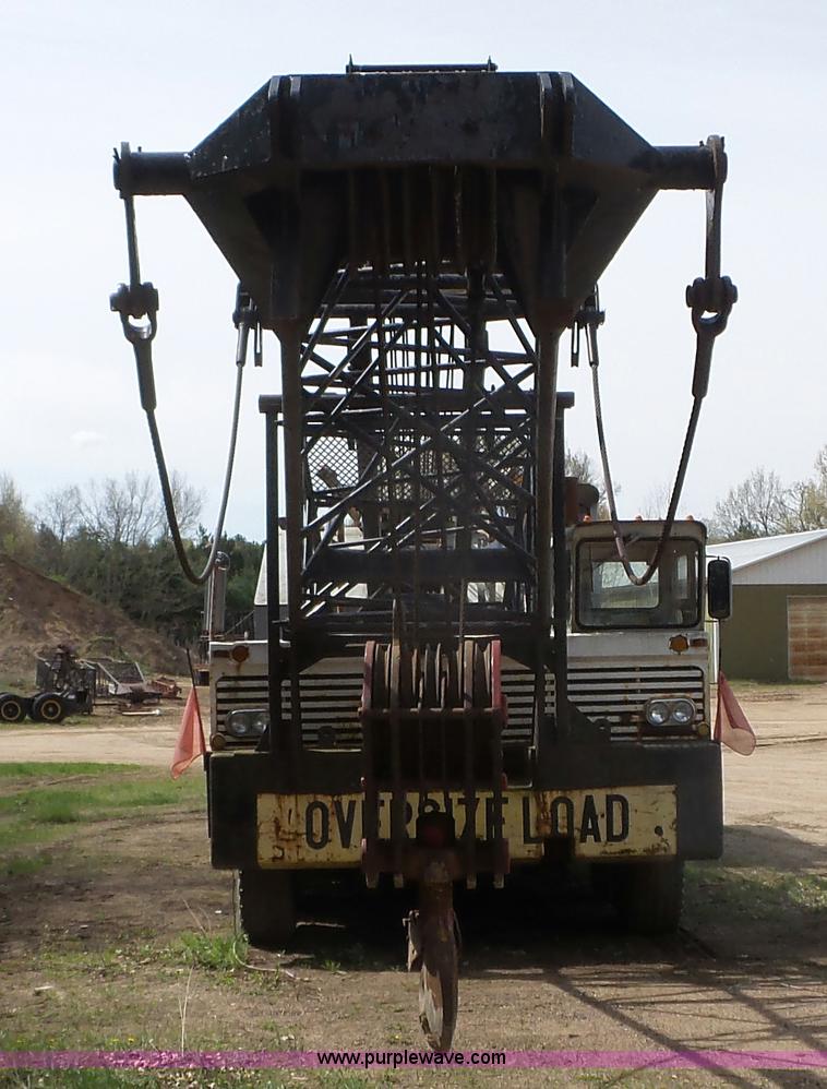 image for item K4677 1970 Link-Belt HC218 truck crane and trailer