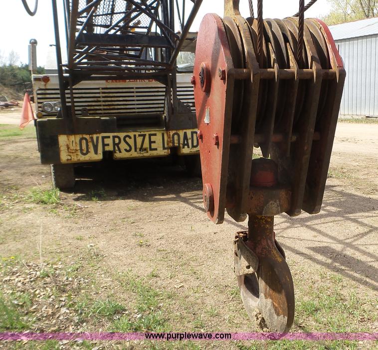 image for item K4677 1970 Link-Belt HC218 truck crane and trailer