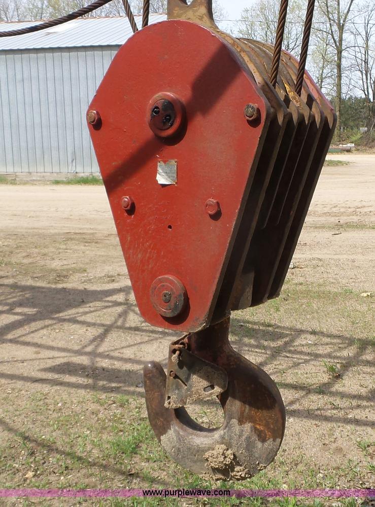 image for item K4677 1970 Link-Belt HC218 truck crane and trailer