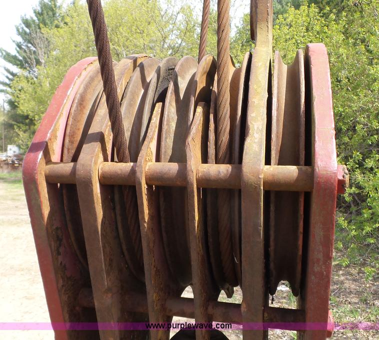 image for item K4677 1970 Link-Belt HC218 truck crane and trailer