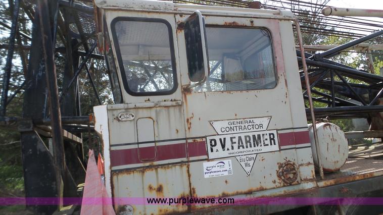 image for item K4677 1970 Link-Belt HC218 truck crane and trailer