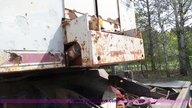 image for item K4677 1970 Link-Belt HC218 truck crane and trailer