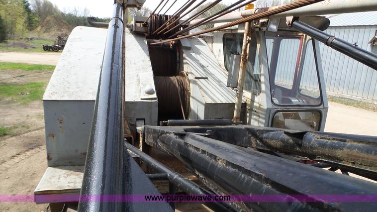 image for item K4677 1970 Link-Belt HC218 truck crane and trailer