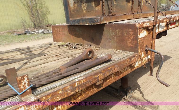 image for item K4677 1970 Link-Belt HC218 truck crane and trailer