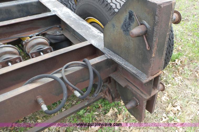image for item K4678 Truck crane pusher axle